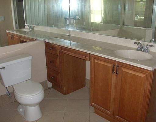 4th image of 1426 SW Bargello Ave