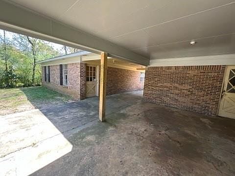 5th image of 675 Wilson Blvd