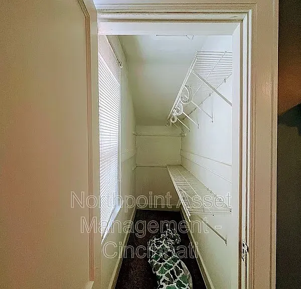3646 Besuden Ct — Photo 14