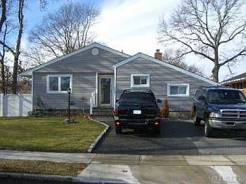 1st image of 450 Oakdale Ave