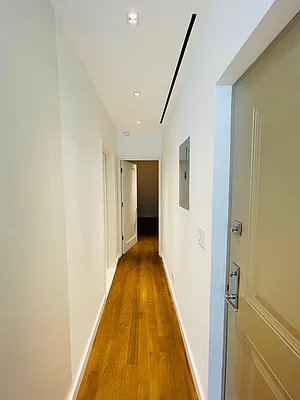 Rented by Mann Maurice A | media 26