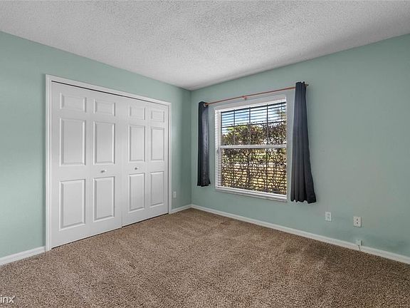 4th image of 11736 Foxglove Dr