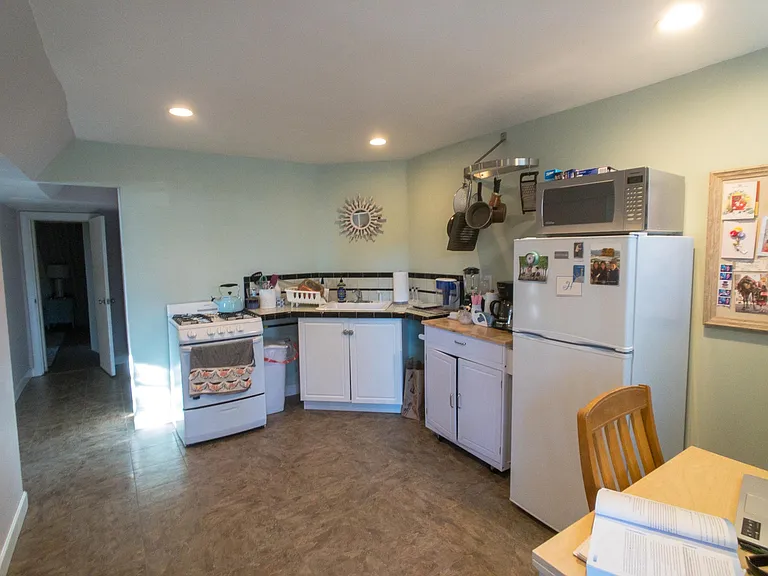 45 Irving St #2 — Photo 9