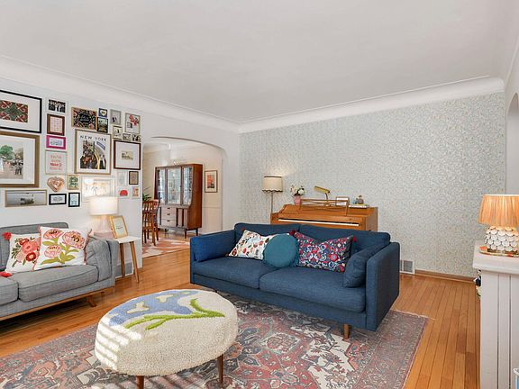 5th image of 7104 Harriet Ave