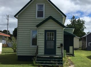 414 E Harrie St, Newberry, MI 49868