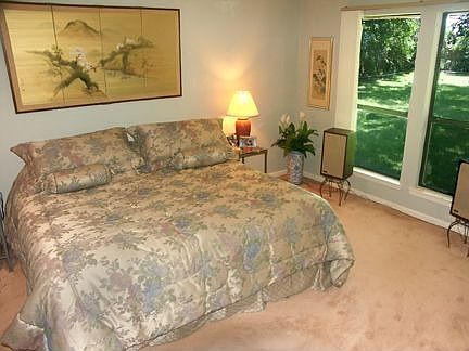 5th image of 9629 Oak Springs Dr