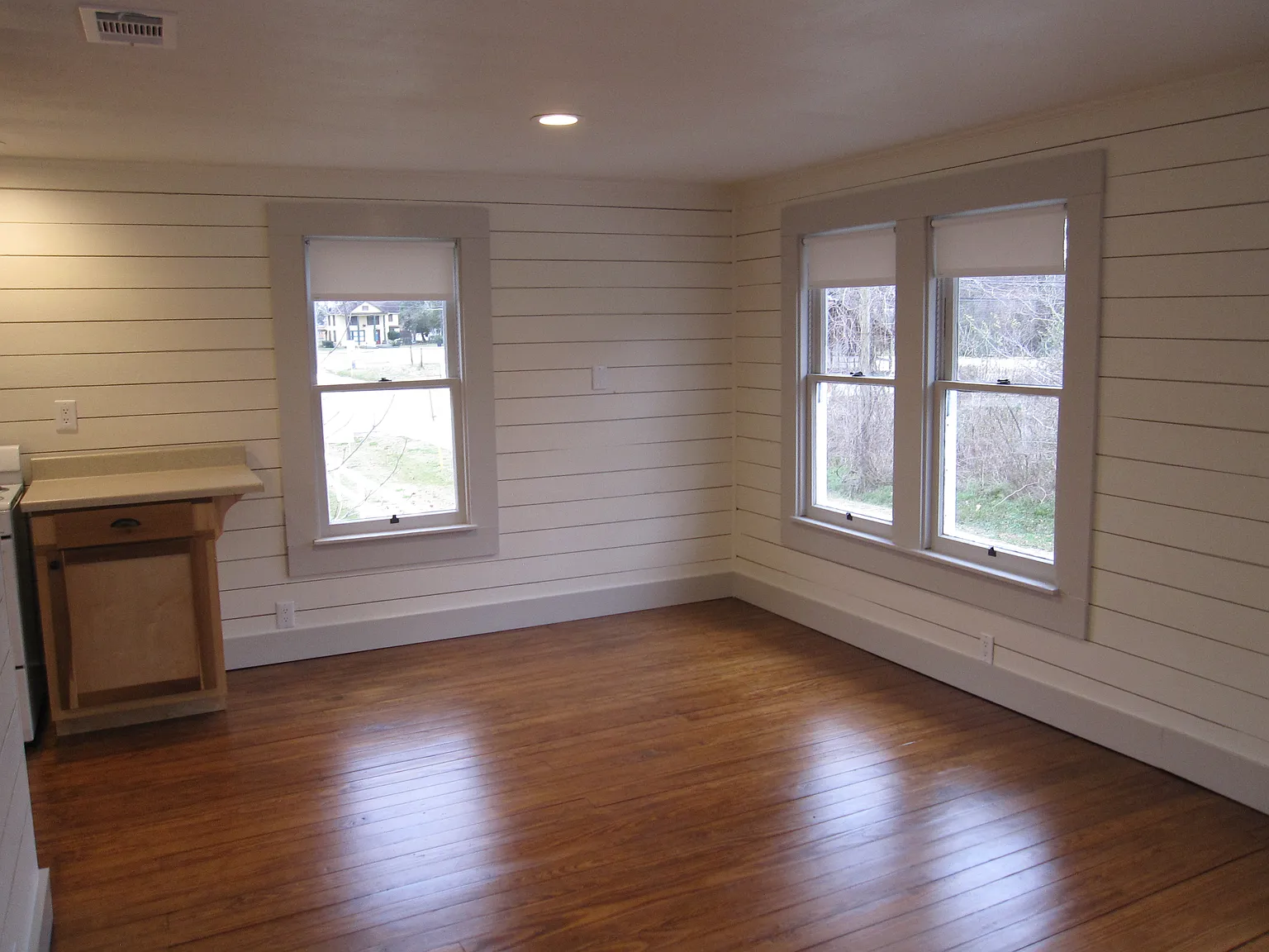 423 Runneburg Rd — Photo 2