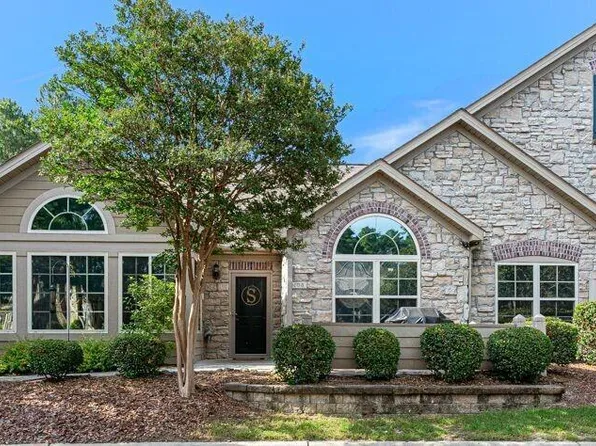103 W Chelsea Court, Southern Pines, NC 28387