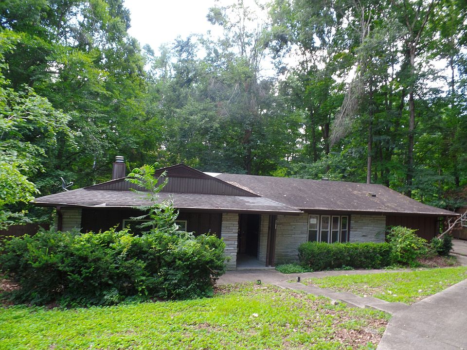 1st image of 2103 Lambert Dr