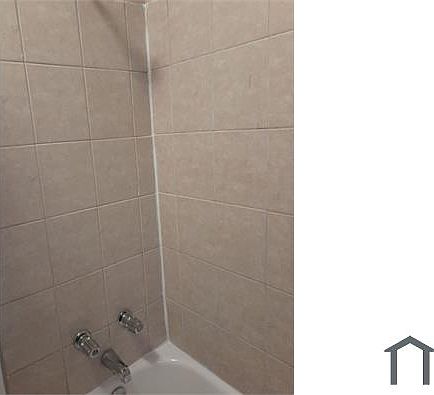 3rd image of 6807 S Harper Ave