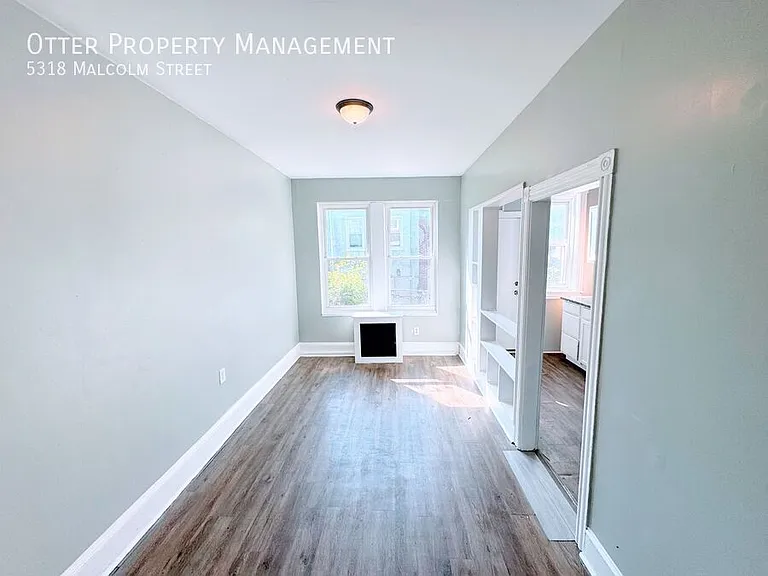 5318 Malcolm St — Photo 13