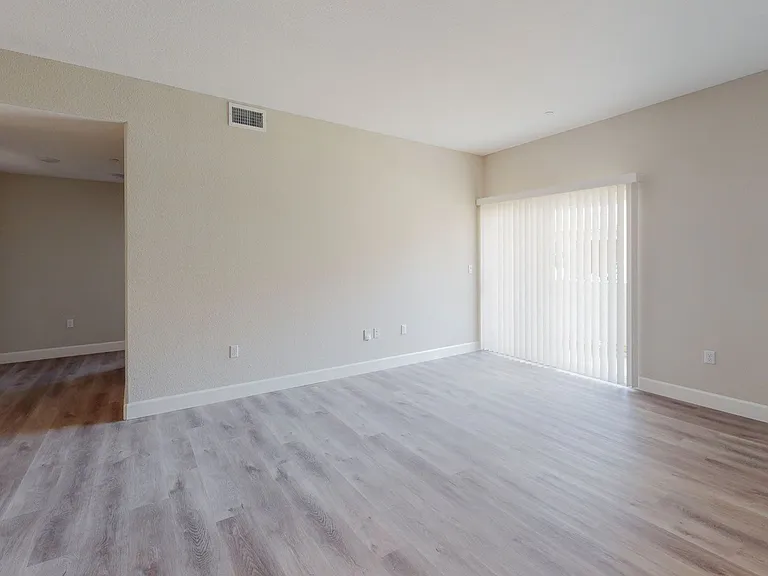 Heritage Landing Apartments — Photo 12