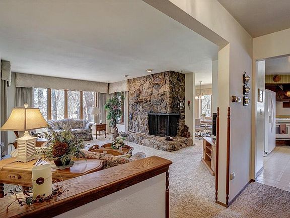 4th image of 3345 Elmwood Dr S