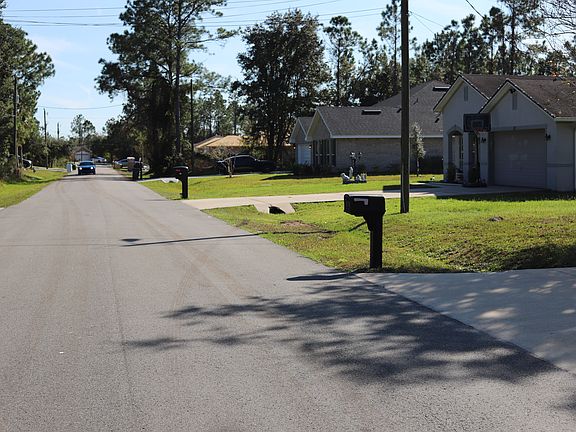 5th image of 48 Lindsay Dr