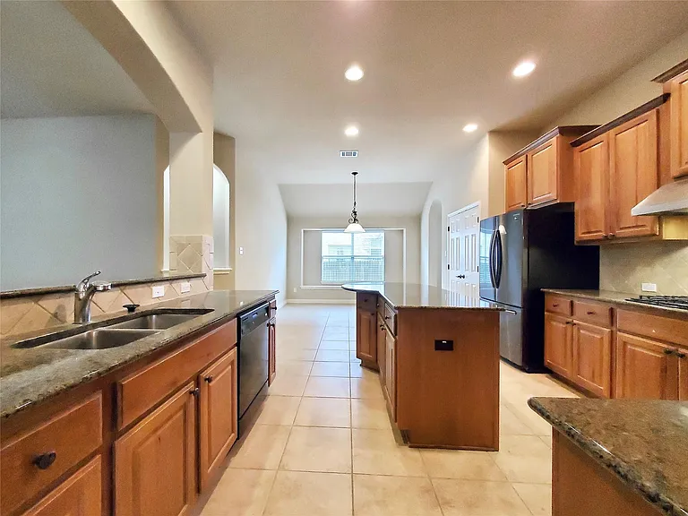 2506 Mancuso Bnd — Photo 13