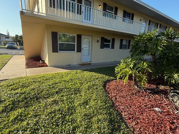 3325 Airport Rd N #O-01, Naples, FL 34105