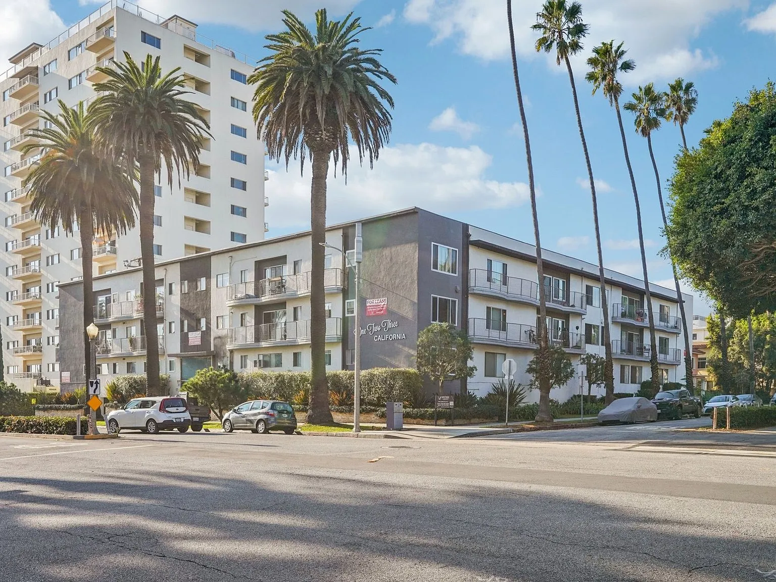 123 California Ave — Photo 2