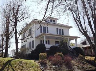 922 Park St, Saint Albans, WV 25177