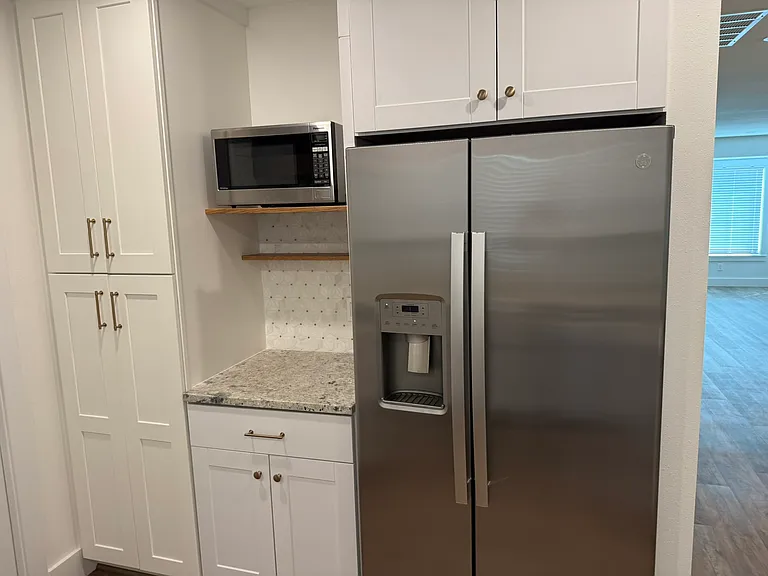 219 Edgevale Dr — Photo 8