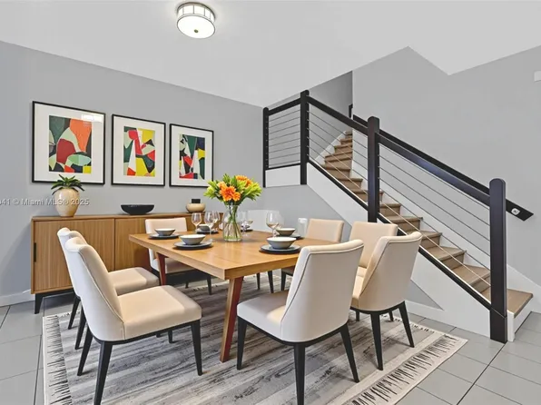 7823 NW 105th Ave, Doral, FL 33178