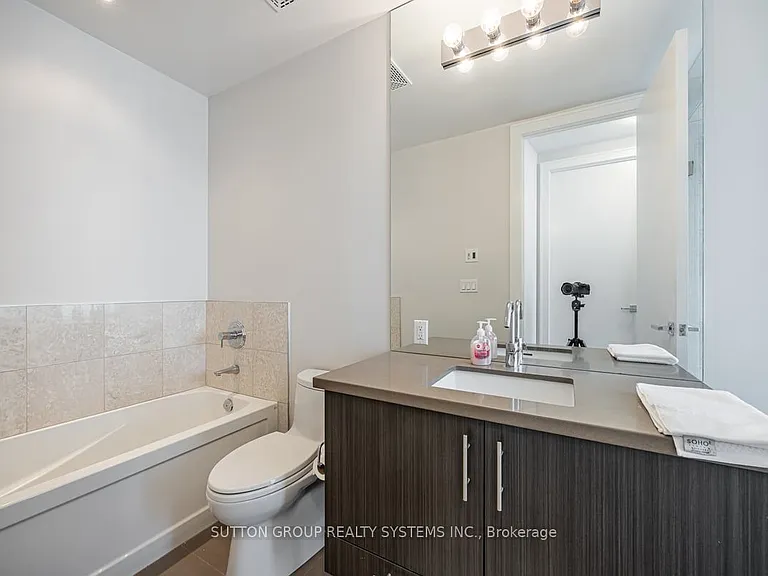 29 Queens Quay E #1008 — Photo 21