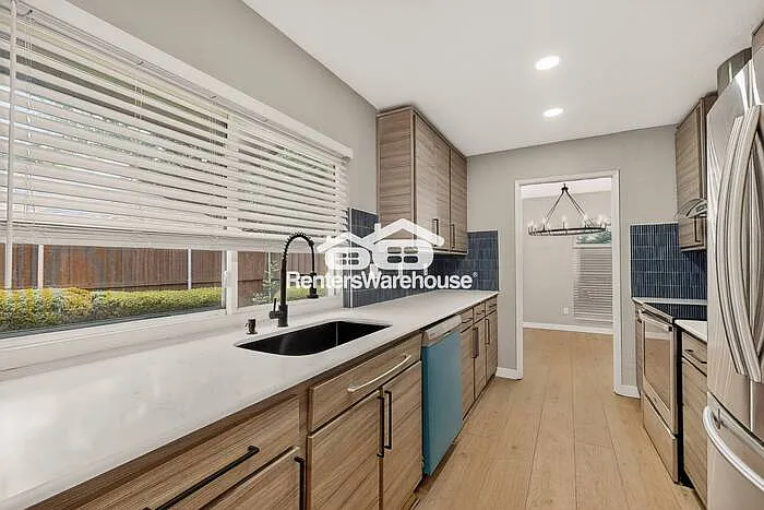 913 Overdowns Dr — Photo 16