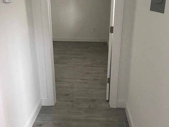 5th image of 23 Serena Ct