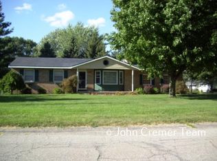 2295 Chippewa St, Jenison, MI 49428