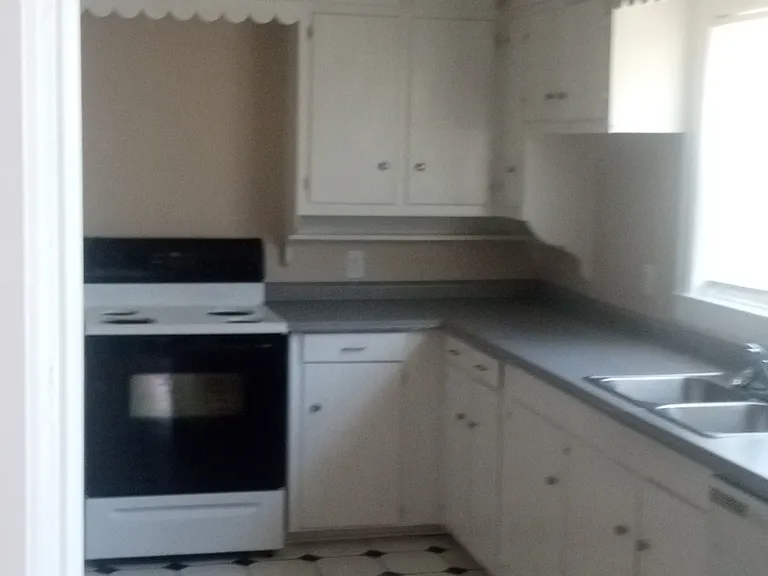 805 N Central Ave — Photo 9