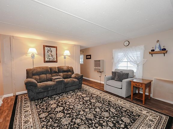 3rd image of 153 Leavitt Road