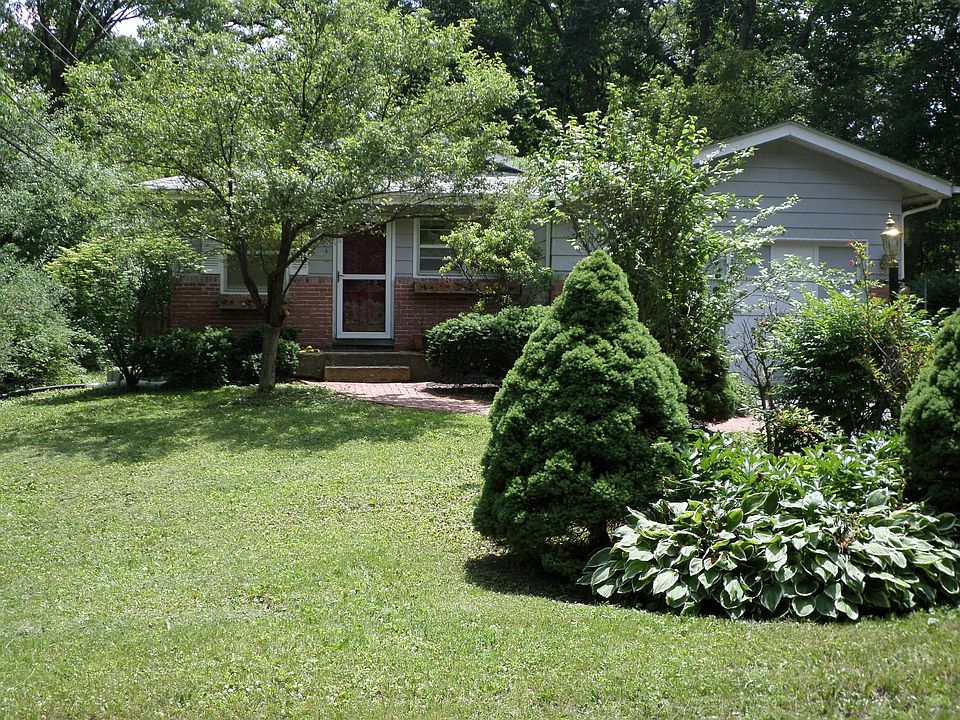 118 Acorn Lane, front