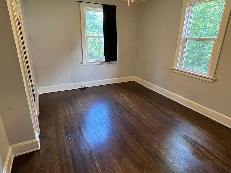 682 Greenwood Ave — Photo 22