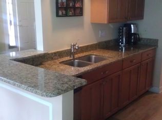 1362 N Knollwood Dr #D8, Palatine, IL 60067