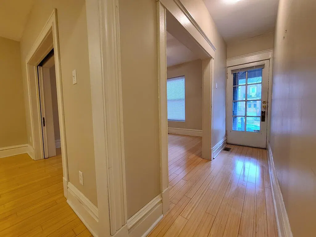 4205 Cleveland Ave — Photo 2