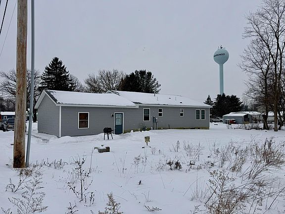 3rd image of 4 W Noble St