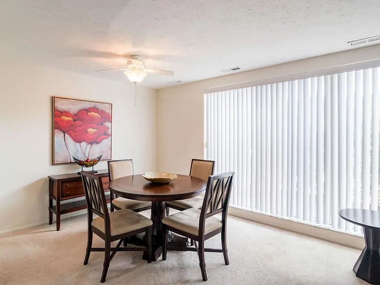 Sherri Park Apartments — Photo 14