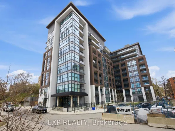 25 Neighbourhood Ln #404, Toronto, ON M8Y 0C4