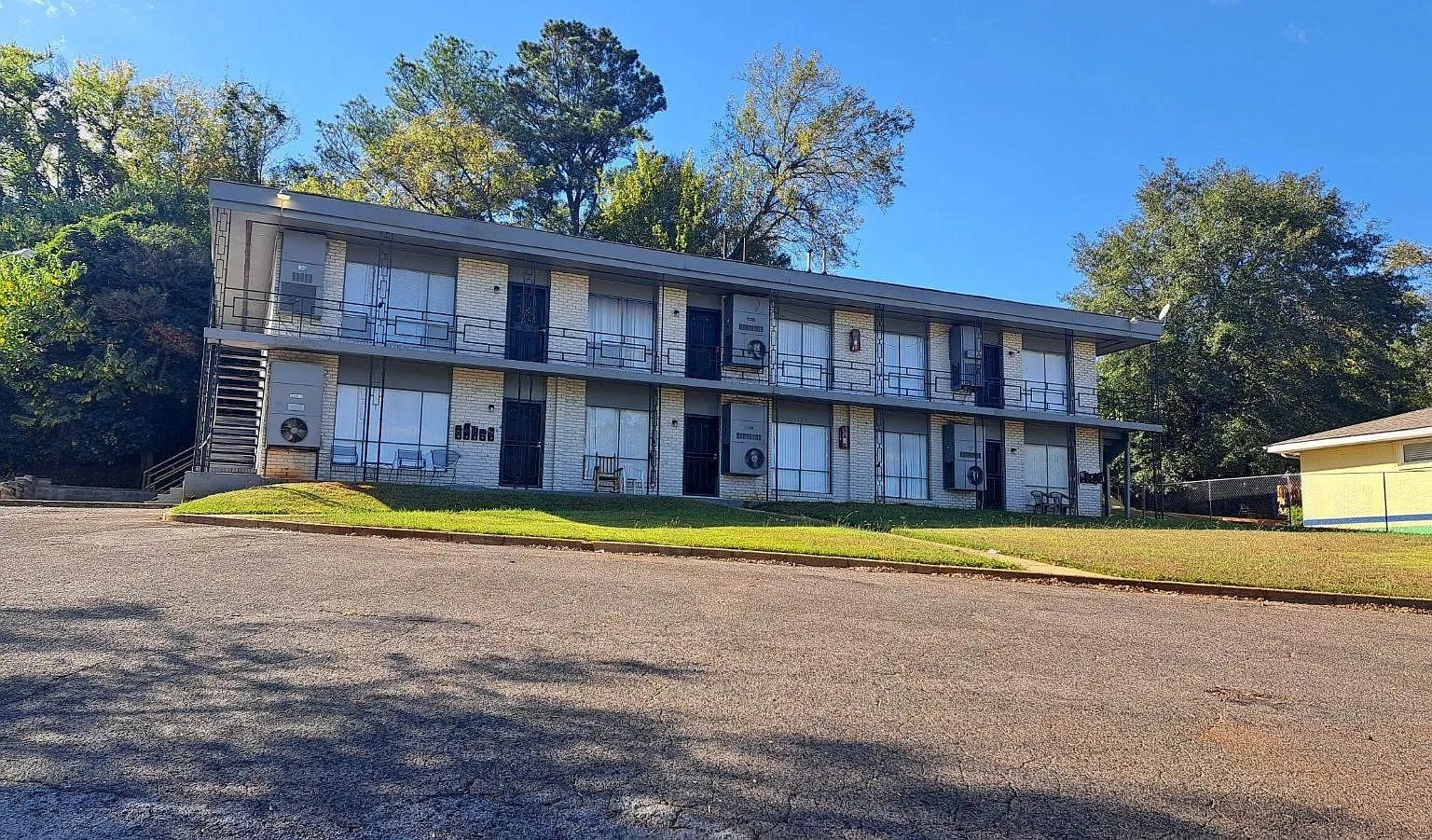 1 bed, 550 sqft, $765 — Photo 1