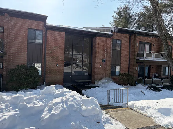 2 Brevoort Dr APT 2B, Pomona, NY 10970