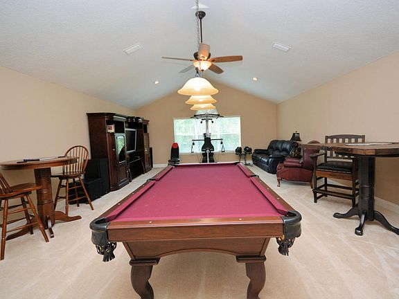 5th image of 640 Chestwood Chase Dr