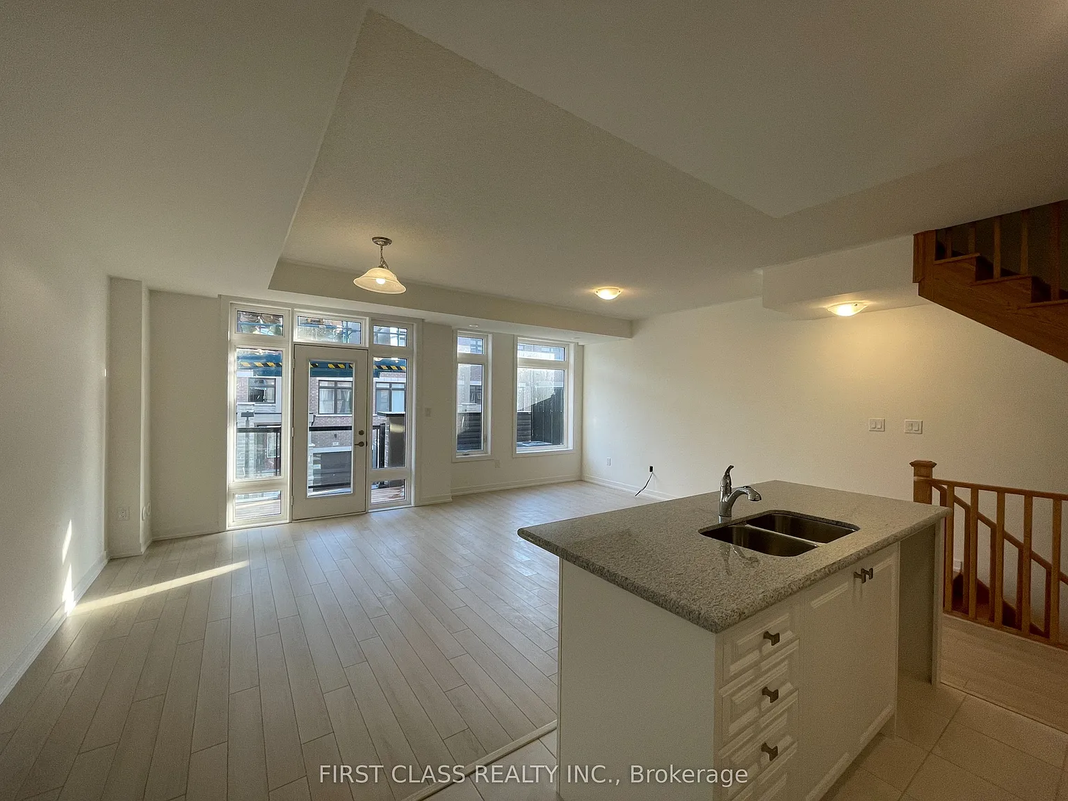 3 bed, $3,450 — Photo 2