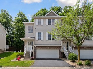 14205 Fountain Hills Ct NE, Prior Lake, MN 55372