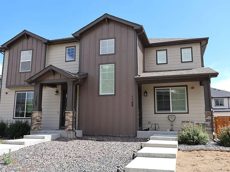 1169 Bon Homme Richard Dr — Photo 1