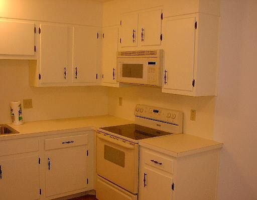 1st image of 61 Charlton Hill #61