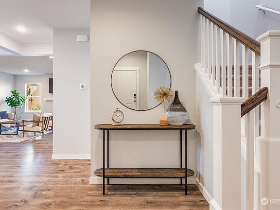 3rd image of 2917 NE 85th Drive