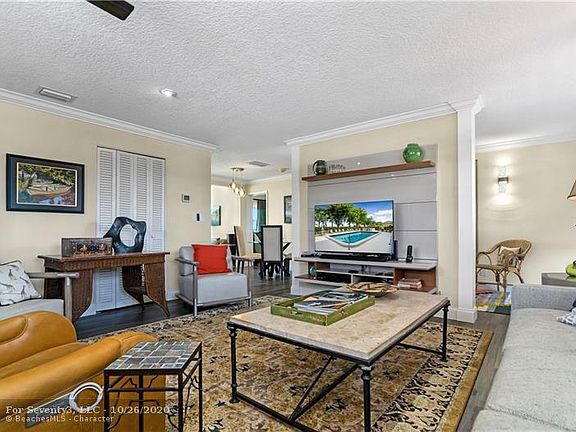 4th image of 4100 Crystal Lake Dr APT 301