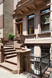 25 West 71st Street in Lincoln Square