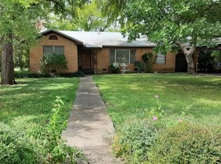 1200 Oak St, Burnet, TX 78611