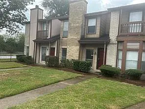 12300 Brookglade Cir #124 — Photo 4