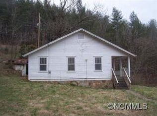 638 Hooper Cemetery Rd, Cullowhee, NC 28723